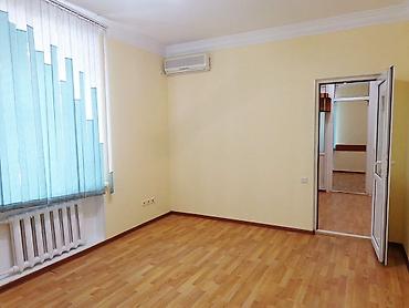 Аренда офисов: Сдаётся коммерческое помещение (первая линия) на первом этаже с — 10