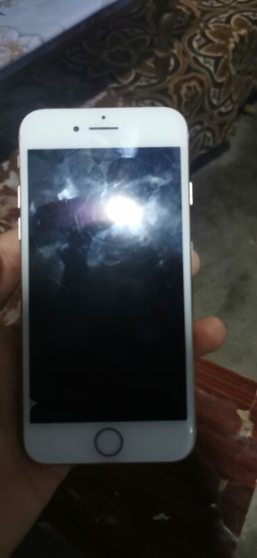 Apple iPhone: IPhone 8 Plus, Б/у, 64 ГБ, Desert Titanium, Чехол, 100 %