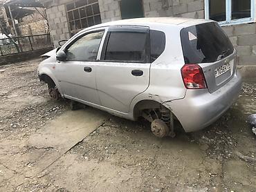 Другие детали кузова: Chevrolet Aveo хэтчбек, серебристый, на разбор по запчастям. Кузов: - — 3