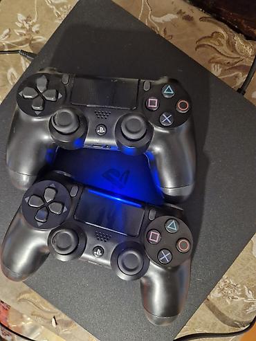 PlayStation 4 slim (PS4) 2 dualshok aparat əla vəziyyətdədir. evdə lalafo.az -da PlayStation 4 slim (PS4) 2 dualshok aparat əla vəziyyətdədir. evdə