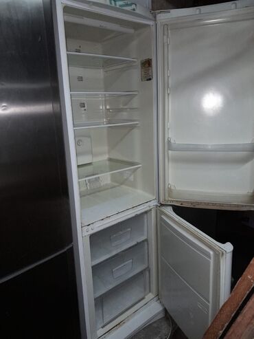 Б/у Холодильник Indesit, No frost, Двухкамерный, цвет - Белый