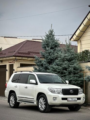 срочно срочно продаю машина: Toyota Land Cruiser: 2014 г., 4 л, Автоматтык, Газ, Жол тандабас