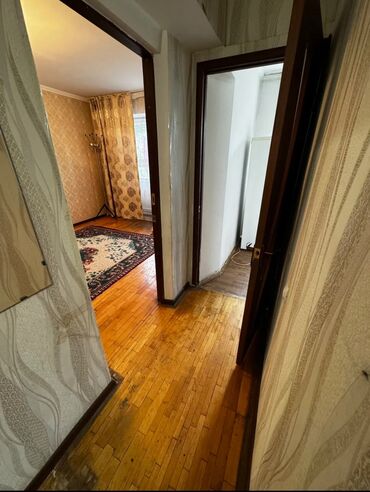 тоголок молдо фрунзе: 2 комнаты, 41 м², Хрущевка, 3 этаж, Старый ремонт