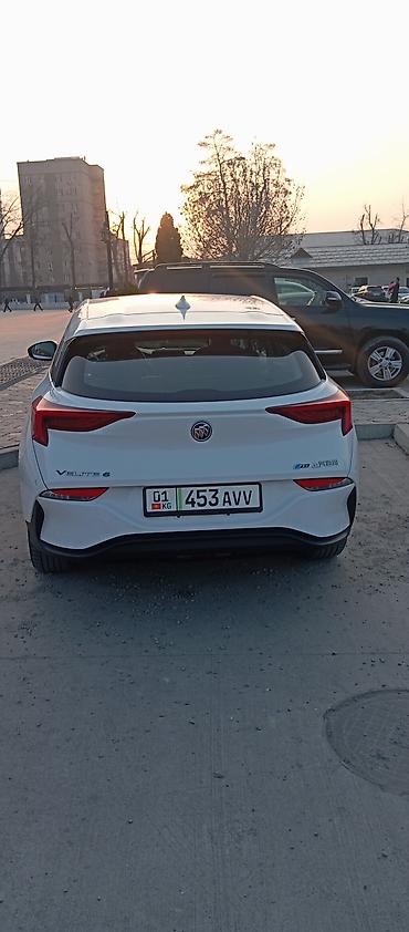 Buick: Buick : 2023 г., Электромобиль, Универсал — 6