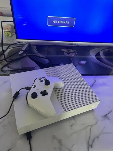 хбох оне с: X box one s нет изображения,но звуки издаёт и работает винтелятор,в