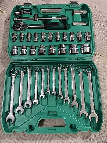 Наборы инструментов: Абсолютно новая с коробкой .Набор инструментов 37 предметов в прочном — 1