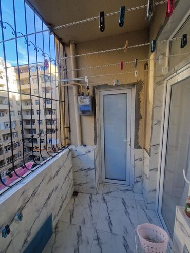 Yeni tikili: Satılır: mənzil (şəkillərdə göstərilən) Xüsusiyyətlər: - Giriş — 20