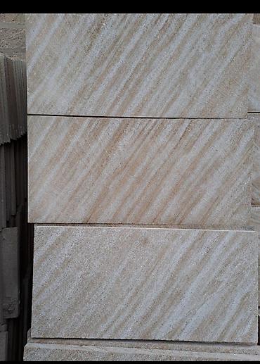 Dekorativ daşlar: Qumdaşı üzlük plitələri Məhsul təsviri: - Təbii qumdaşından kəsilmiş — 20