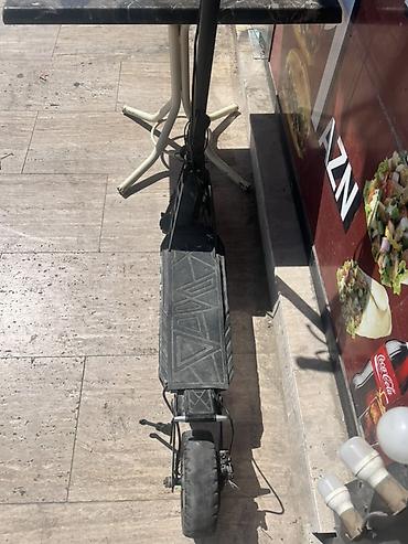 2 el scooter: İşlənmiş Elektrik samokat 9", ≤ 250 Vt, 26 - 35 km/s, Ünvandan götürmə — 2