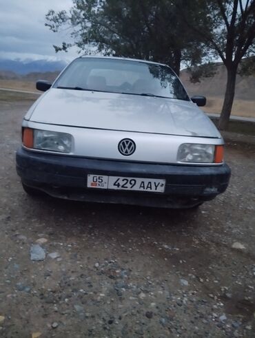 фольксваген пассат 2010гг: Volkswagen Passat: 1988 г., 1.8 л, Механика, Бензин, Седан