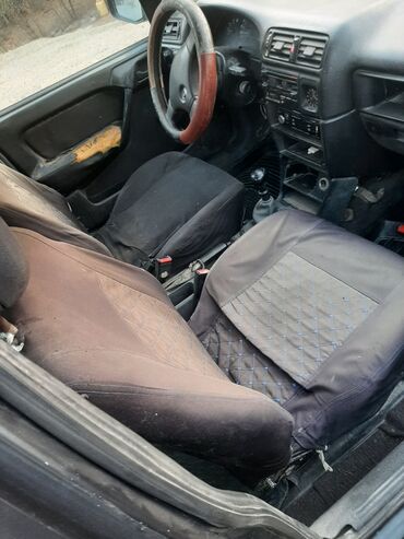платформа кузов: Opel Vectra: 1992 г., 1.5 л, Механика, Бензин, Седан