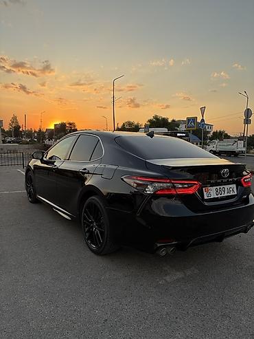 mark x car: Toyota Camry: 2023 г., 2.5 л, Автомат, Бензин, Седан — 2