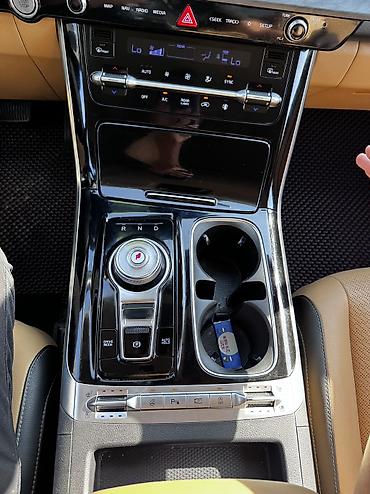 Kia: Kia Carnival: 2021 г., 2.2 л, Автомат, Дизель, Минивэн — 18
