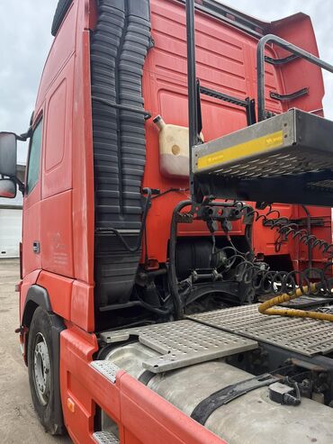 Тягачи: Тягач, Volvo — 8