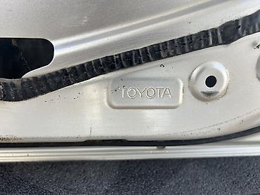 Двери и комплектующие: Дверь Передняя правая Toyota, Б/у, Оригинал — 12