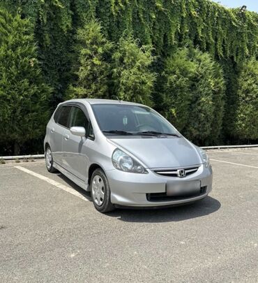 лейлек машина: Honda Jazz: 2006 г., 1.5 л, Вариатор, Бензин, Хетчбек