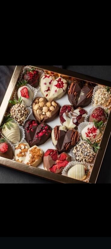 Buket güllər: Məhsul: Zərif dekorativ güllərdən hazırlanmış buketlər - Material — 14