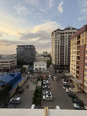 Зал үчүн гарнитуралар: Продаётся просторная трёхкомнатная квартира в ЖК «Айколь» от — 3