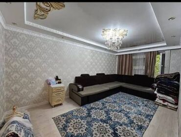 срочно продаётся 1 комнатная квартира в районе ошского рынка: 1 бөлмө, 34 кв. м, 104-серия, 1 кабат, Евроремонт