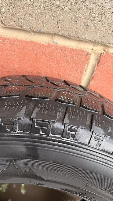 maxxis: Пара зимних шин для SUV Модель: Maxxis Presa SUV Ice Размер: 215/65 — 3