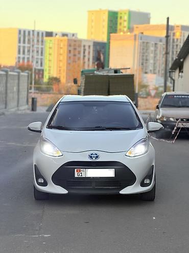 primera p11: Toyota Prius C: 2018 г., 1.5 л, Вариатор, Гибрид, Хэтчбэк — 1