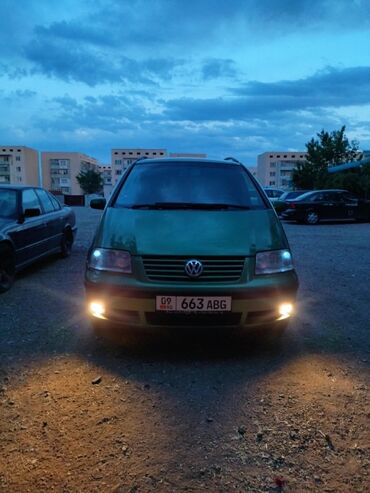 такси по казахстану: Volkswagen Sharan: 2001 г., 2 л, Механика, Бензин, Минивэн