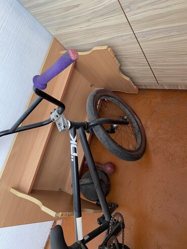 веласипет бмх: Продаётся велосипед (BMX) Характеристики: рама-нижняя часть cro-mo