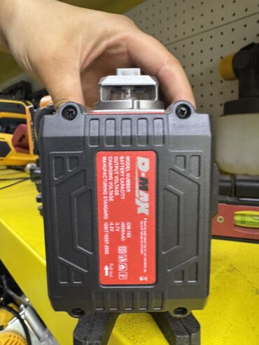 Лазерные уровни: Лазерный уровень Dewalt с зеленым лучом поставляется в комплекте с at lalafo.kg — 12 Лазерные уровни: Лазерный уровень Dewalt с зеленым лучом поставляется в комплекте с — 12