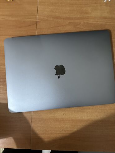 macbook air i7: Ноутбук, Apple, 8 ГБ ОЗУ, Apple M1, 13.3 ", Б/у, Для работы, учебы