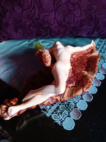 Ostali kućni dekor: Pepeljara venecijanski rucni rad 60te. nova(ocuvana). Pepeljara je na lalafo.rs — 7 Ostali kućni dekor: Pepeljara venecijanski rucni rad 60te. nova(ocuvana). Pepeljara je — 7