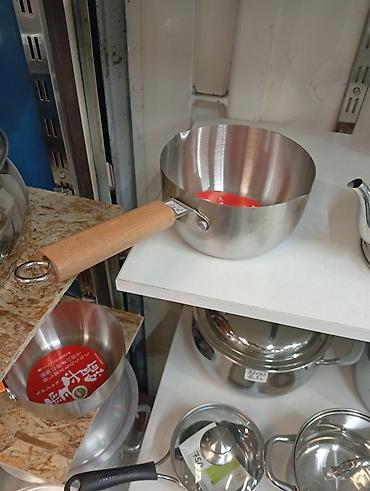 Японская ковш‑кастрюля из нержавеющей стали с деревянной ручкой. - at lalafo.kg Японская ковш‑кастрюля из нержавеющей стали с деревянной ручкой. -