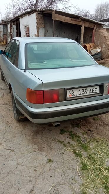 авто аудио: Audi S4: 1991 г., 2 л, Механика, Бензин, Седан