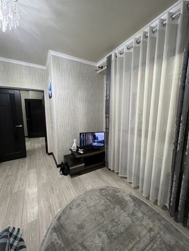 Посуточная аренда квартир: 1 комната, Душевая кабина, Постельное белье, Кондиционер — 4