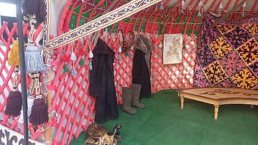 Аренда юрт: Аренда юрты, Каркас Деревянный, 75 баш, С полом, Самовар, Стол — 16