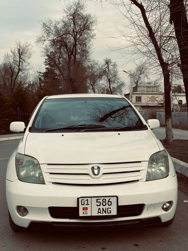 ист: Toyota ist: 2002 г., 1.5 л, Автомат, Бензин, Хэтчбэк