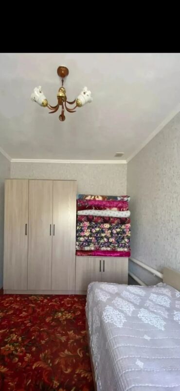 Долгосрочная аренда домов: 55 м², 3 комнаты, Парковка, Забор, огорожен