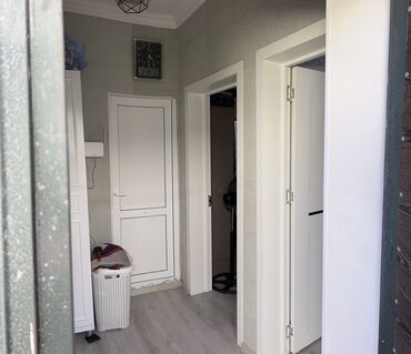 ев алгы сатгысы: Поселок Бинагади 2 комнаты, 46 м², Нет кредита, Свежий ремонт