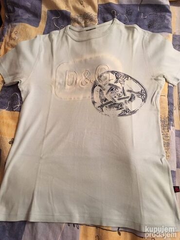 Majice: Svetlo plava bodi majca D&G, očuvana.Svetlo plava majca D&G — 8