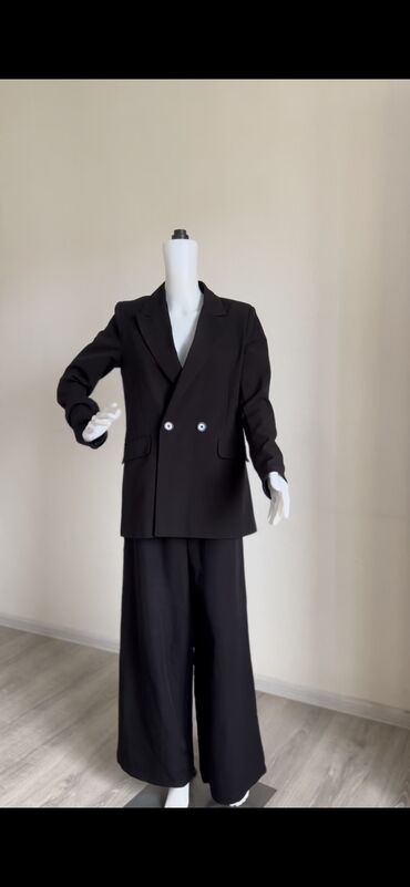 Dəstlər, kostyumlar: Elaqe wp — 8