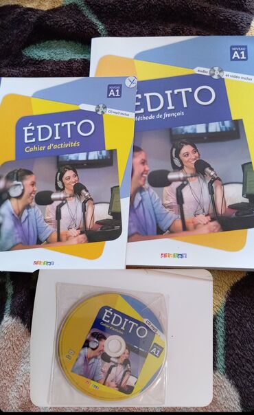 7 ci sinif informatika derslik: Məhsul: Édito – Français A1 (Didier) Tərkib: - “Méthode de français –