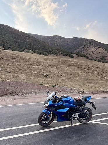 Спортивный мотоцикл класса sportbike, с полностью обтекательным at lalafo.kg Спортивный мотоцикл класса sportbike, с полностью обтекательным