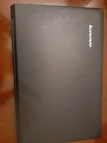 Lenovo noutbuk satılır. Qara rəngli, klassik və sadə dizayna malik