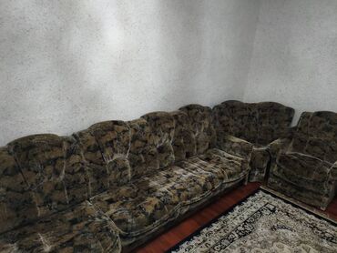 Другие диваны: 20тыс возможен торг находится в арча бешике срочно продается