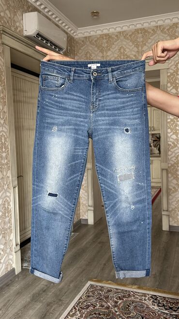 джинсы levis 501: Джинсы, Мом, Средняя талия, Рваные, S (EU 36), M (EU 38)