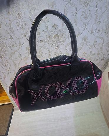 deri çanta: Qara-çəhrayı rəngli “XOXO” dizaynlı çanta - Material: parlaq — 5