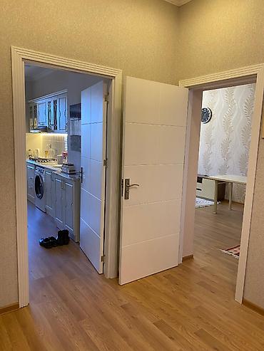 Mənzil kirayələyirəm: 2 otaqlı, 98 kv. m — 12