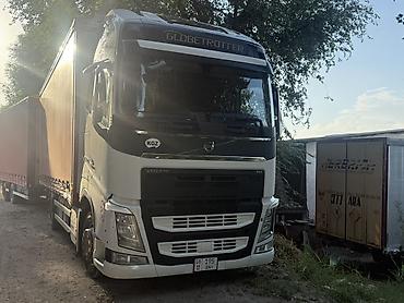 январи 5 1: Тягач, Volvo, 2016 г., Тентованный — 4