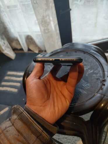 Apple iPhone: Apple iPhone iPhone 11, 64 GB, Crn — 8