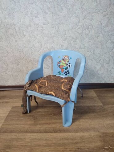 Другая детская мебель: Стульчик детский до 3-4 лет от ребенка