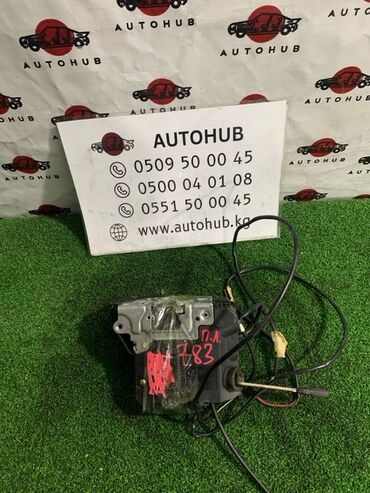 runx alex: Замок двери Mercedes-Benz C-CLASS W203 M112 2.6 2002 перед. лев. (б/у)